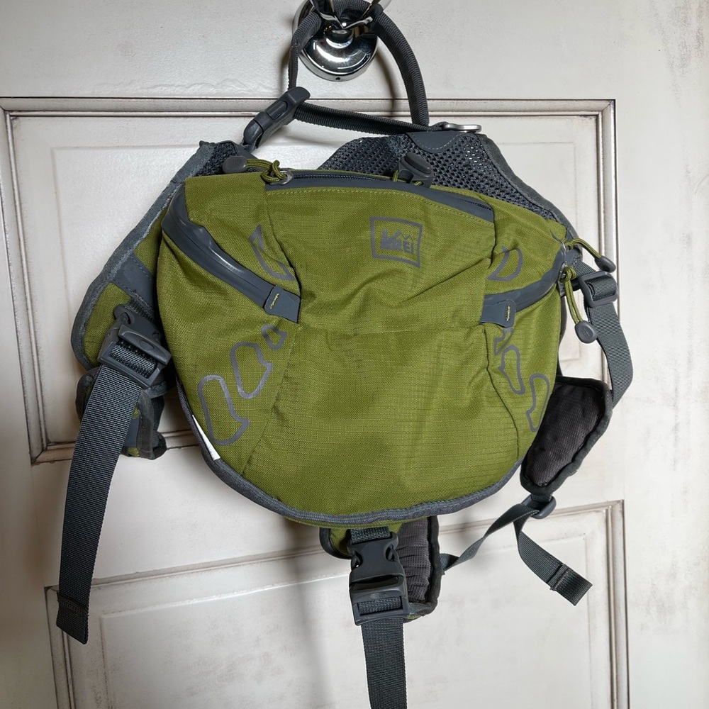 REI Ultra Dog Pack